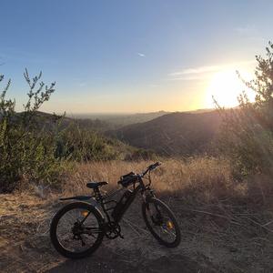 Fcgeoi 750W Peak 26-inch Commuter E-Bike Black